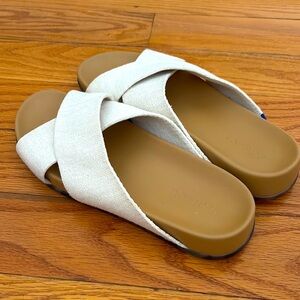 NEW! Rothy's Weekend Slide